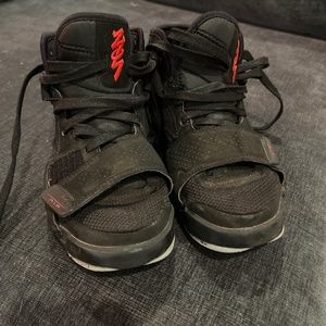 Jordan Zion 2 basketball sneakers